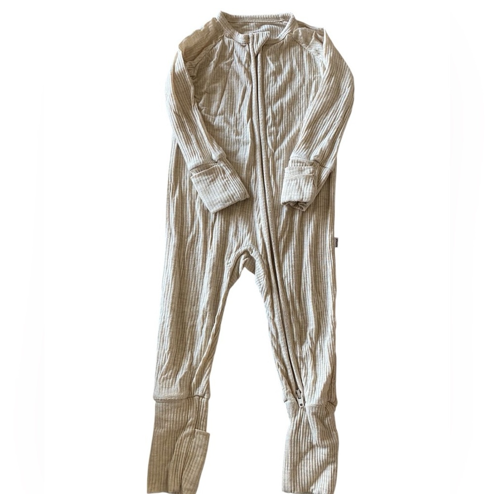 Little Sleepies Oatmeal Ribbed Convertible Onesie 3-6 months